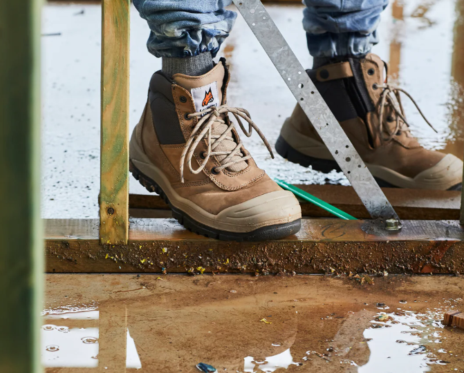 The Complete Guide to the Mongrel 461 Side Zip Safety Boot with Scuff Cap — Stone