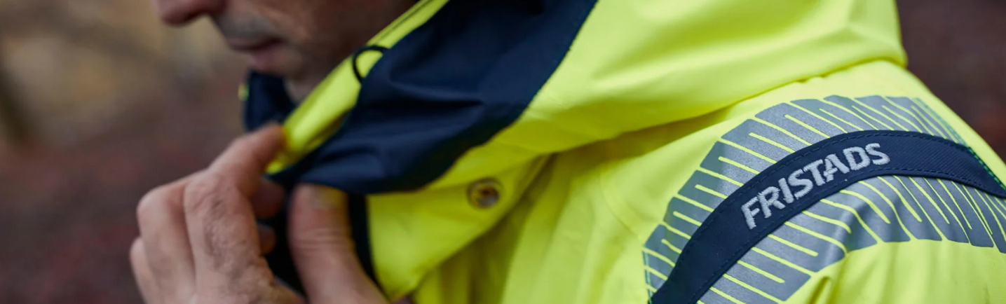 Safety Workwear for Heavy Duty Work: A Comprehensive Review